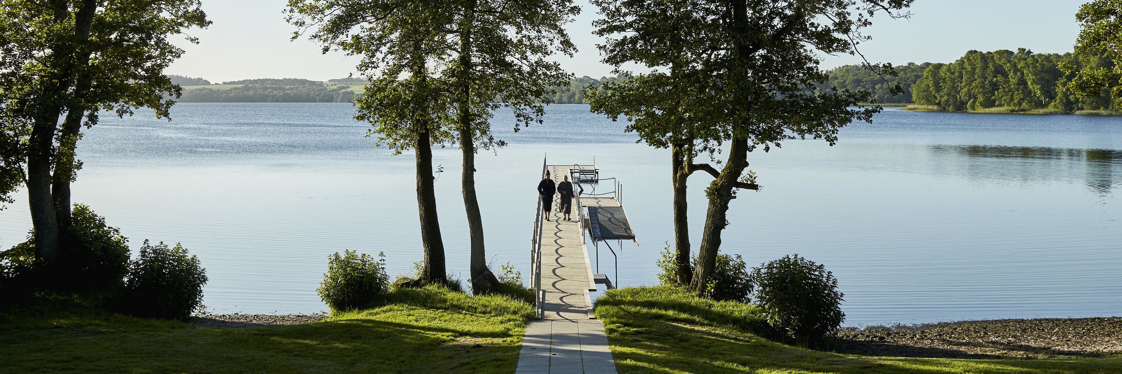 Badebro ved Fussing sø