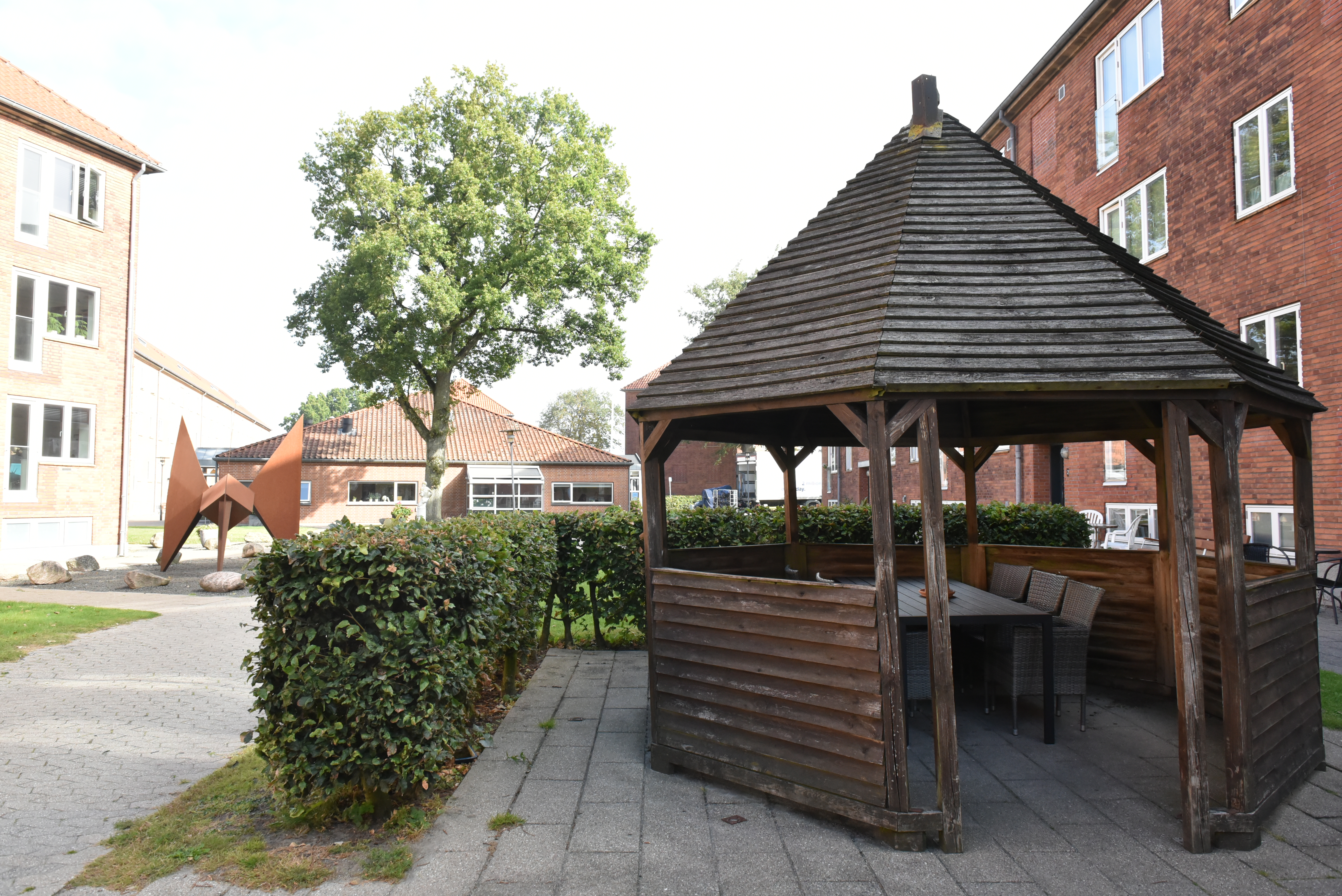 Pavillon og udendørsareal