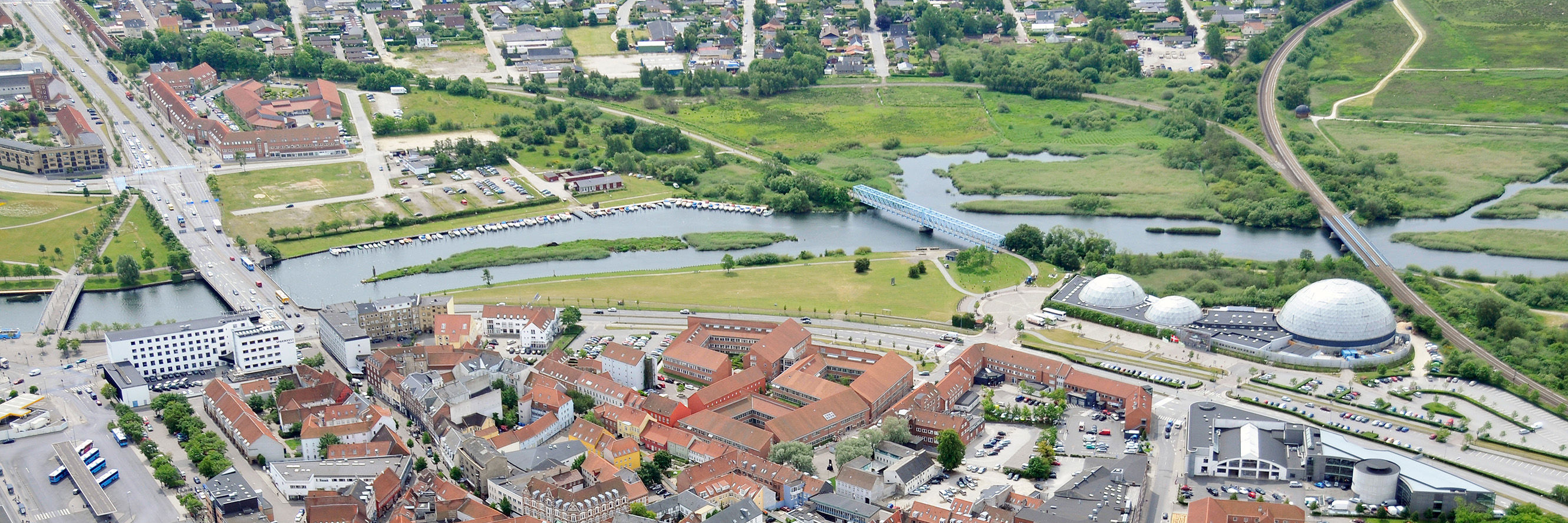 Randers By set fra luften
