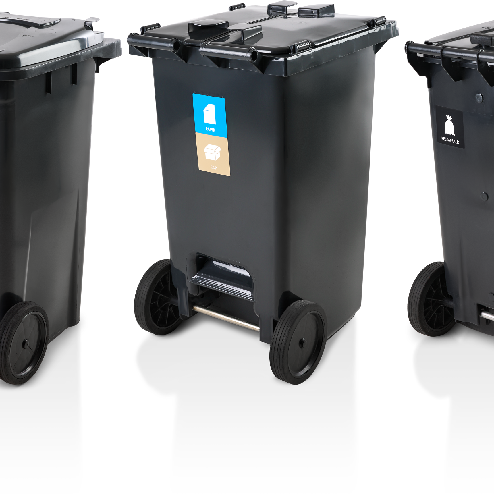 Tre affaldsbeholdere til husholdningsaffald