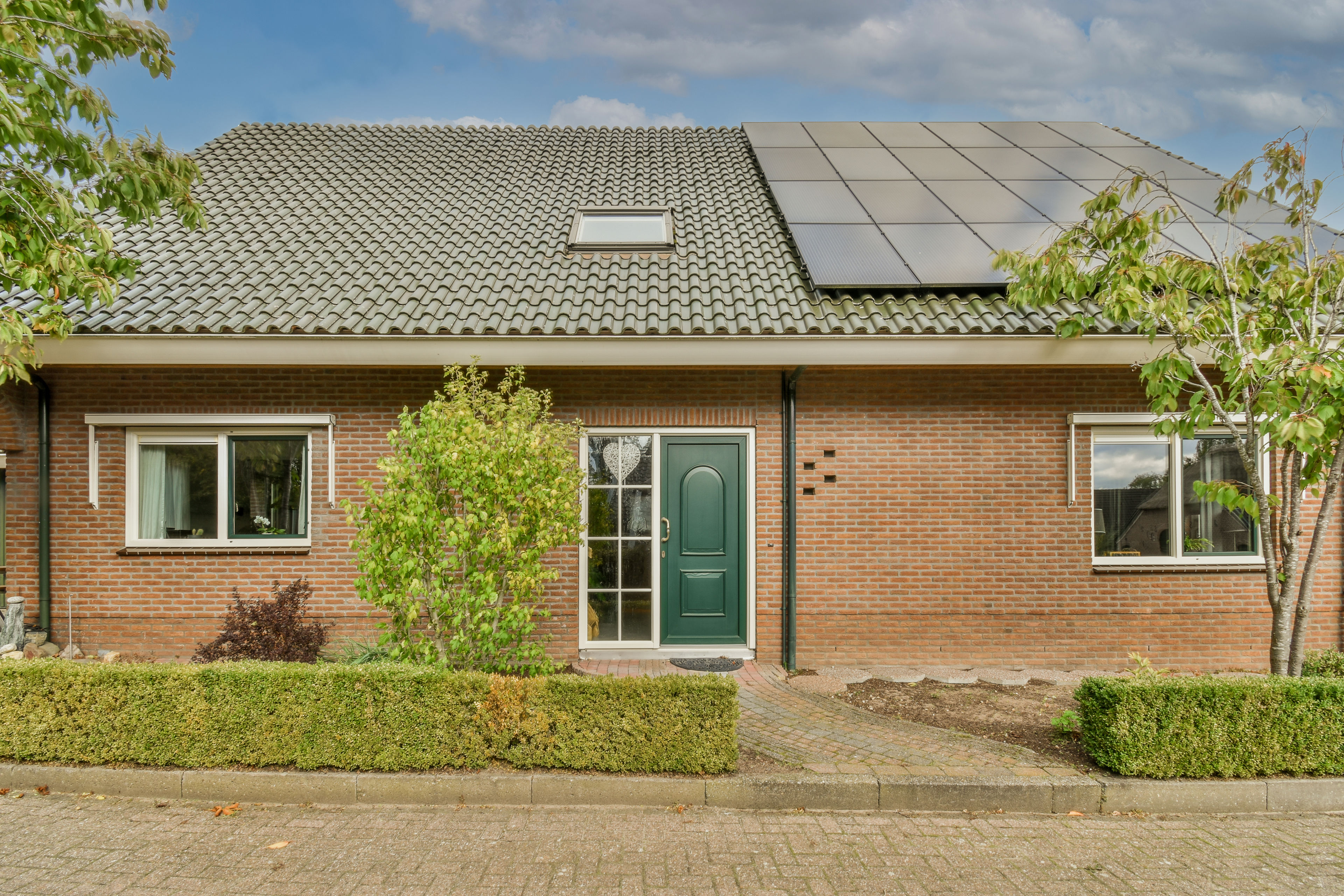 Fronten af parcelhus