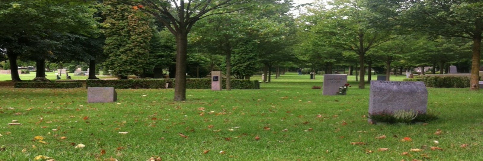 Østre Kirkegård urne- og kistegravsteder udlagt i græs